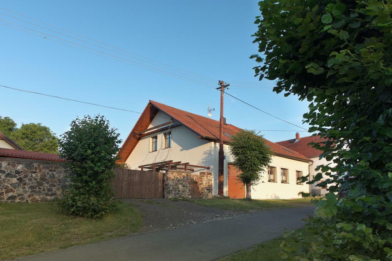 Apartamento Zeleny Statek Bzova Exterior foto